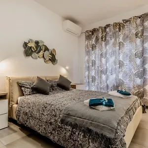 White Living R-home Roma
