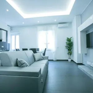 https://benvenuti-al-sud-naples.hotels-amalfi.com